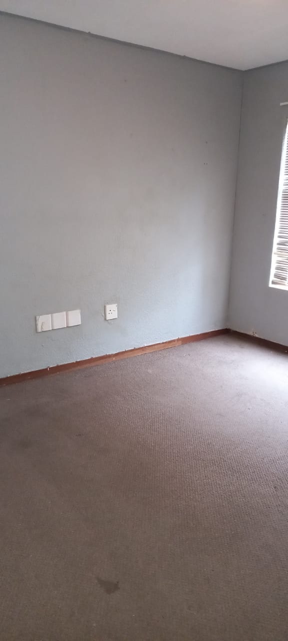 To Let 2 Bedroom Property for Rent in Vaalpark Free State